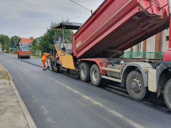 Błyskawiczny remont drogi w Ciosańcu